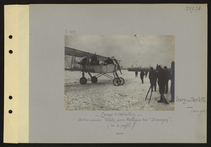 Savy-Berlette. Camp d'aviation. Avion-canon Voisin pour l'attaque des "Drachen" ; vu de profil