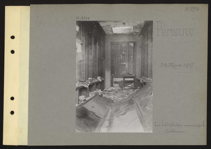 Péronne. La bibliothèque municipale. Intérieur