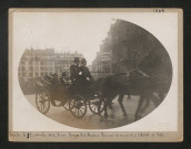 Le roi George V et monsieur Poincaré se rendent à l'Hôtel de ville