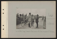 Lagny. Le 14 juillet à Lagny : lieutenant de Guéry [au centre] et M. Genty, correspondant de "l'information"