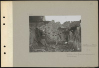 Châtillon-sur-Morin. Intérieur d'une ferme en ruines après le bombardement