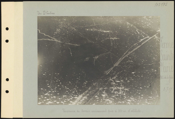 Ferme Sainte-Marie (nord-est de Le Godal). Panorama du terrain environnant pris à 800 m d'altitude