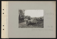 Grandru. Entrée du village par la route de Baboeuf