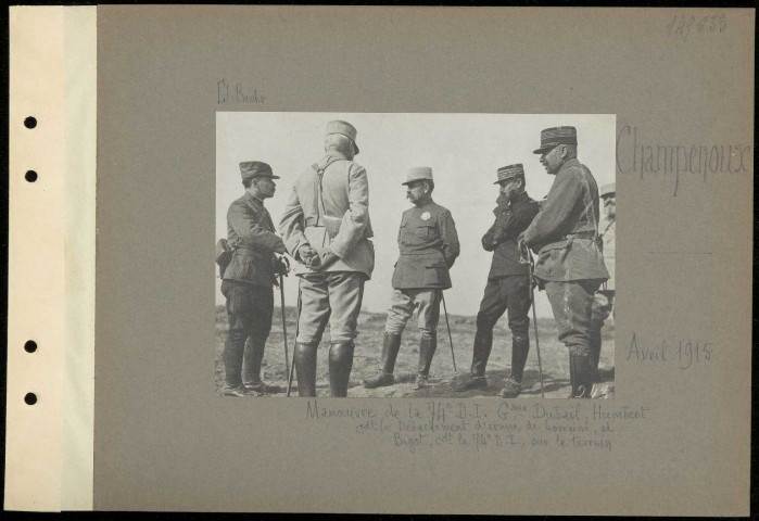 Champenoux. Manœuvre de la 74e division d'infanterie. Généraux Dubail, Humbert commandant le détachement d'armée de Lorraine, et Bigot commandant la 74e division d'infanterie sur le terrain