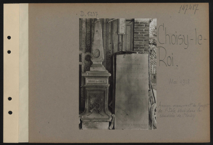 Choisy-le-Roi. Ancien monument de Rouget de l'Isle élevé dans le cimetière de Choisy