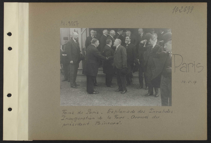 Paris. Foire de Paris. Esplanade des Invalides. Inauguration de la foire. Arrivée du président Poincaré