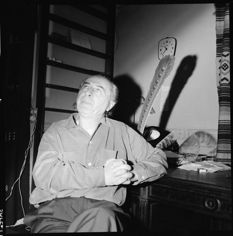 Mime Etienne Decroux