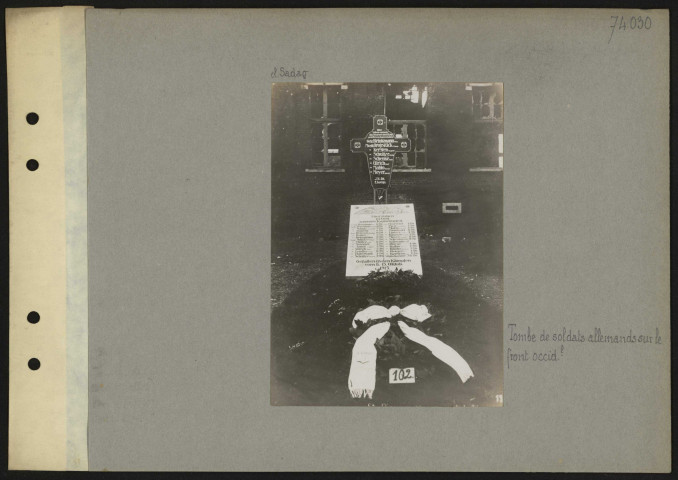 S.l. Tombe de soldats allemands sur le front occidental