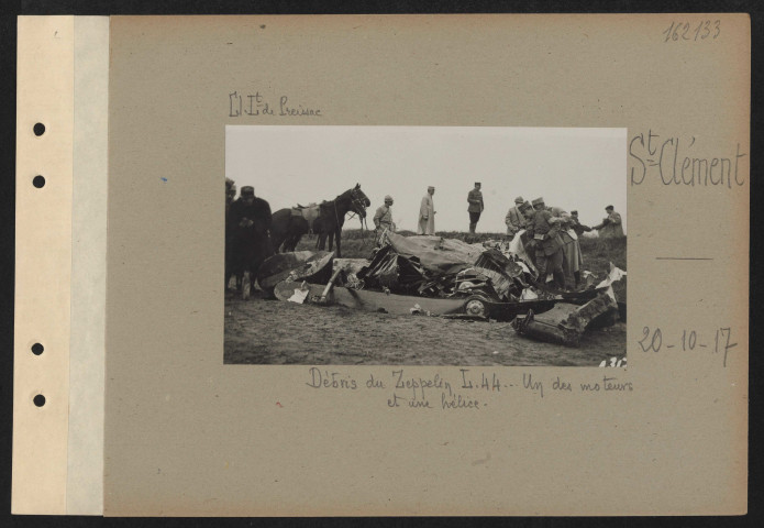 Saint-Clément. Débris du Zeppelin L 44… Un des moteurs et une hélice