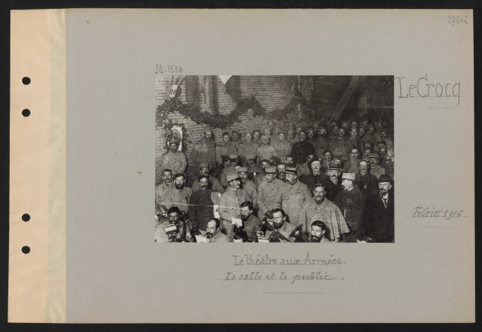 Le Crocq. Le théâtre aux armées. La salle et le public