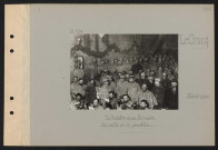 Le Crocq. Le théâtre aux armées. La salle et le public