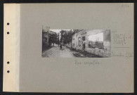 Tracy-le-Mont. Rue camouflée