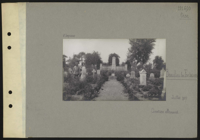 Beaulieu-les-Fontaines (Oise). Cimetière allemand