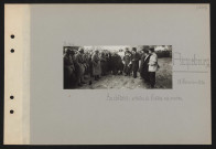 Ricquebourg. Au château : artistes du théâtre aux armées