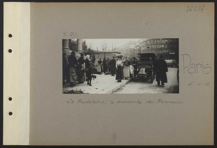 Paris. La Madeleine, le dimanche des Rameaux