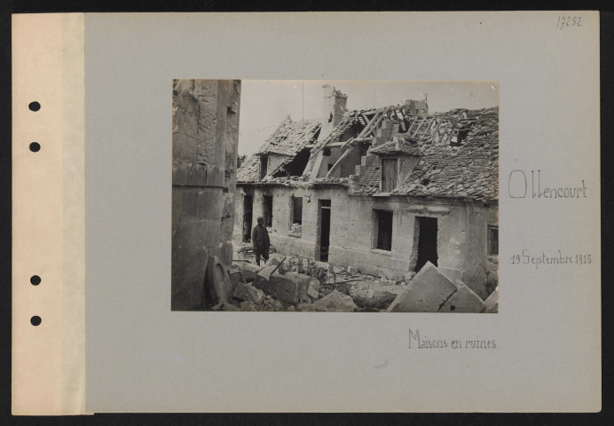 Ollencourt. Maisons en ruines