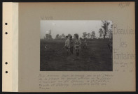 Beaulieu-les-Fontaines (près et au nord de). Prise d'armes pour la remise, par le général Pétain de la plaque de grand-officier de la Légion d'honneur au général Débeney. Les généraux Pétain, Fayolle et Débeney pendant le défilé des troupes