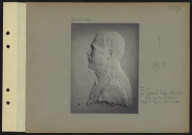S.l. Lieutenant général belge Michel. Buste par le sculpteur sergent Eng. de Bremaecker