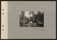 Choisy-au-Bac. La poste aux armées : le tri des colis