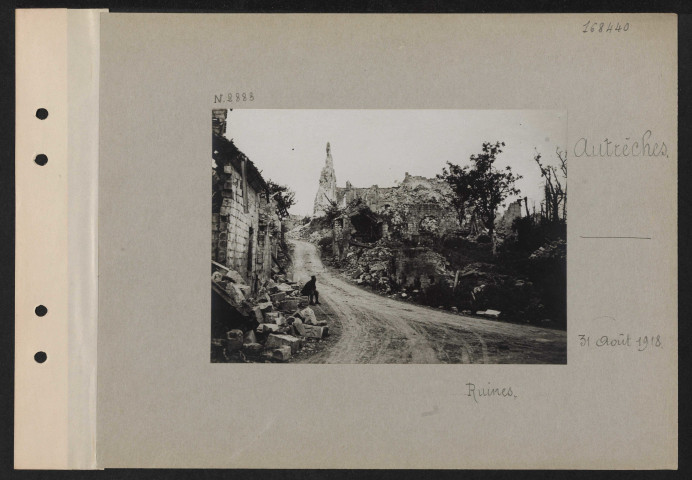 Autrêches. Ruines