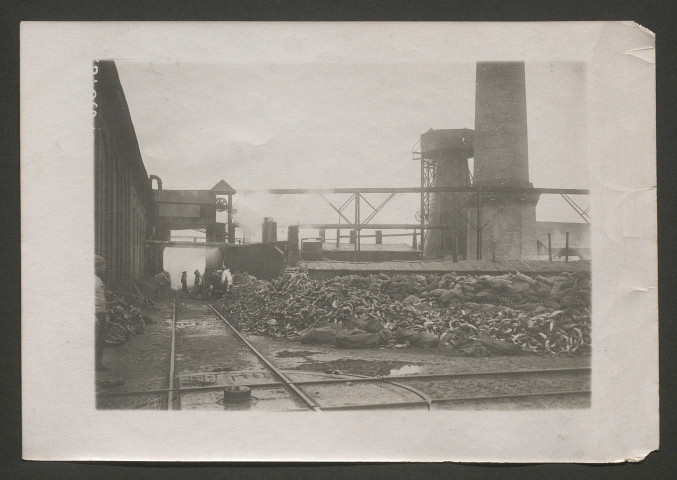 Usine de transformation des déchets à Ablis-Paray (Seine-et-Oise)