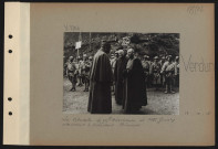 Verdun. La citadelle. Le général Hirschauer et Mgr Ginisty attendant le président Poincaré