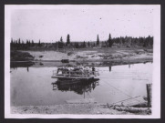Sibérie. Passage de rivière