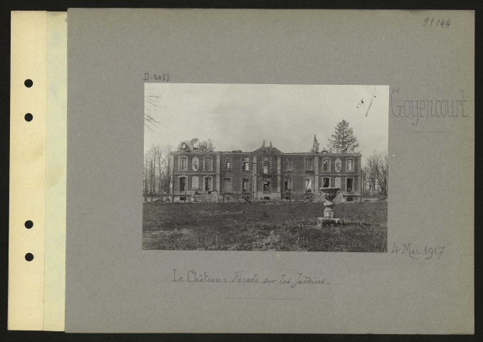 Goyencourt. Le château : façade sur les jardins