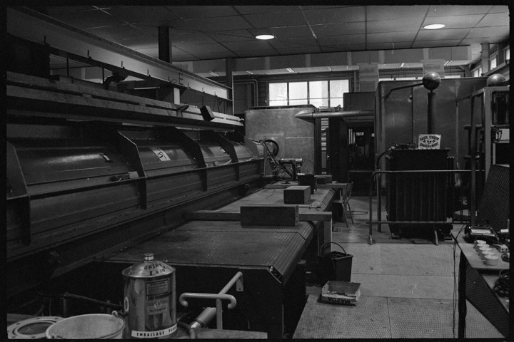 Institut de physique nucléaire. Institut de géologie en grève