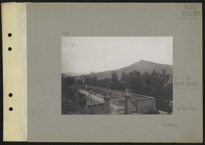 Pierre Percée (Meurthe-et-Moselle). Cimetière
