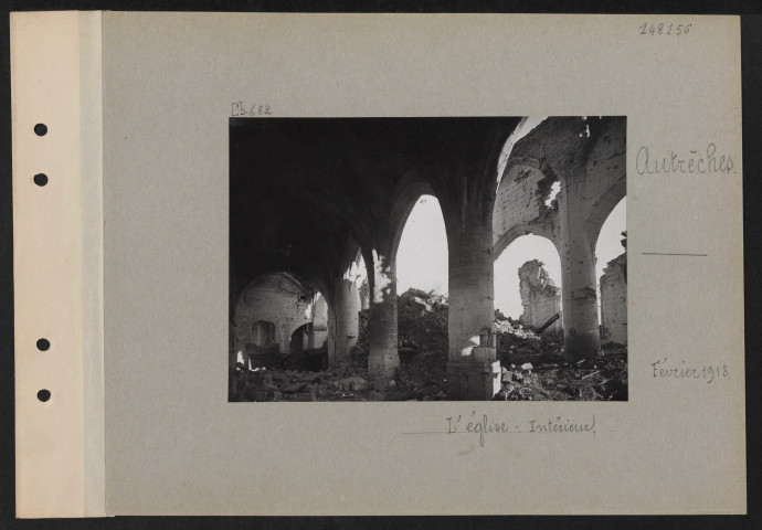 Autrêches. L'église ; intérieur