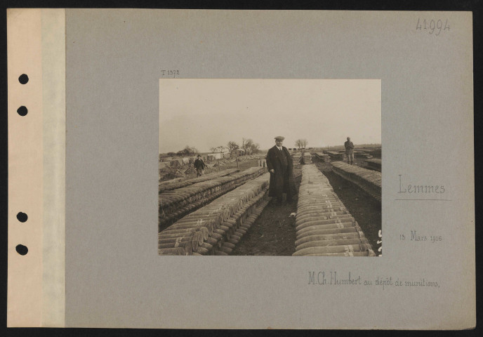 Lemmes. M. Ch. Humbert au dépôt de munitions