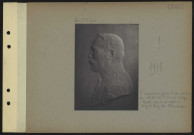 S.l. L'inspecteur général du service de santé de l'armée belge. Buste par le sculpteur sergent Eugène de Bremaecker