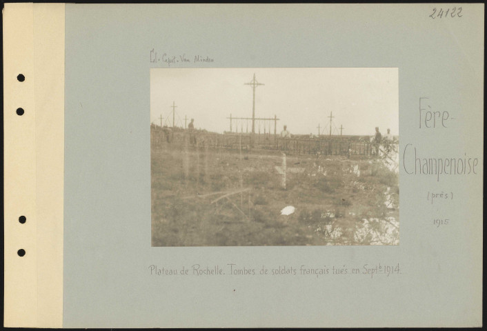 Fère-Champenoise (près). Plateau de Rochelle. Tombes de soldats tués en septembre 1914