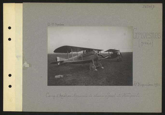 Grivesnes (près). Camp d'aviation : appareils de chasse Spad et Nieuport