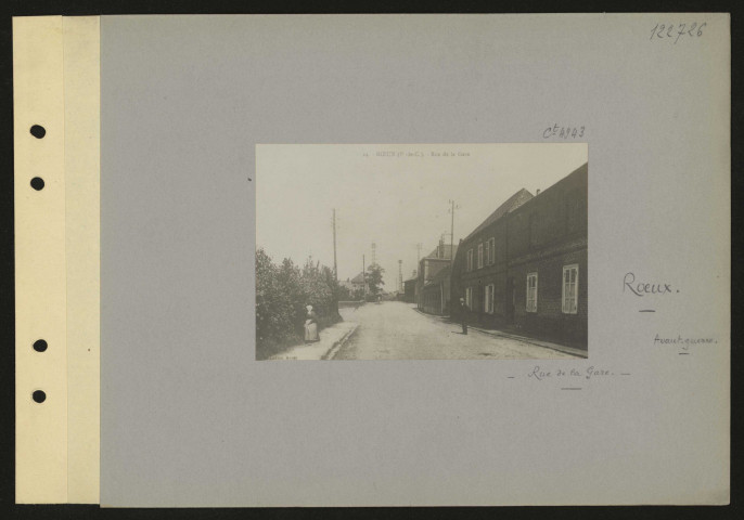 Roeux. Rue de la Gare