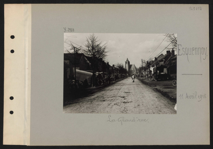 Esquennoy. La grand'rue