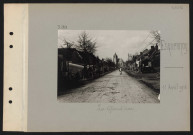 Esquennoy. La grand'rue