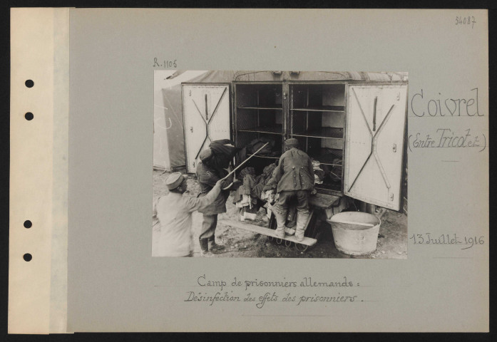 Coivrel (entre Tricot et). Camp de prisonniers allemands : désinfection des effets des prisonniers