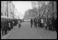 Manifestation à la Sorbonne contre les CFPM. Réception pour le départ de Jaby Fanon. Réunion du PS pour la défense de Paris. Meeting pour l'émancipation des Antilles