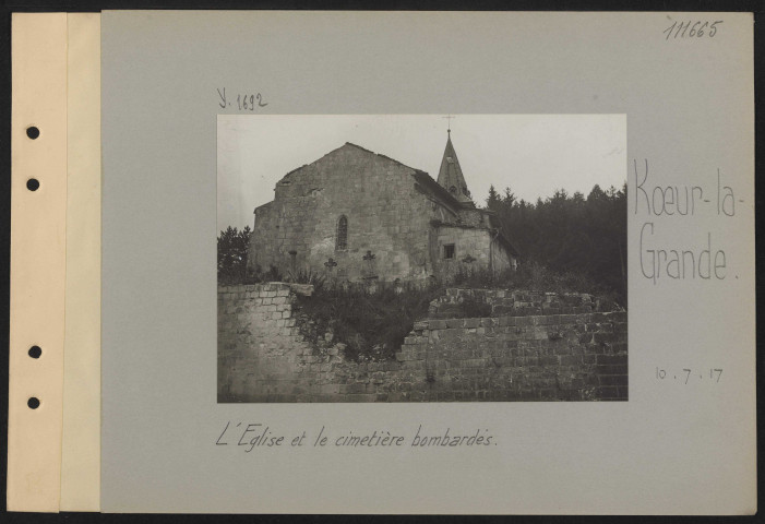 Koeur-la-Grande. L'église et le cimetière bombardés
