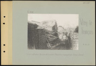 Vitry-le-François. Scierie militaire. Un coin de la scierie. Ouvrières transportant le bois débité