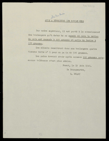 Avis à messieurs les boulangers : la ration de pain est ramenée à 225 grammes et celle de farine à 170 grammes