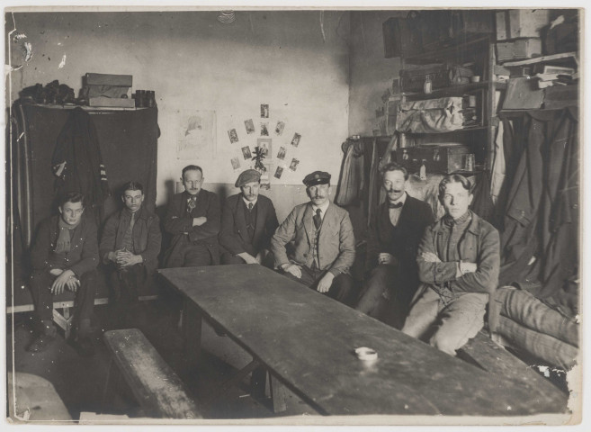 Kerlois. Internés civils. Chambre des hommes