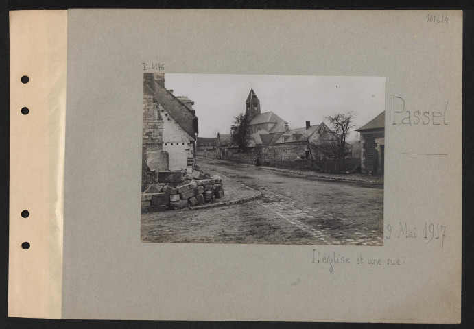 Passel. L'église et une rue