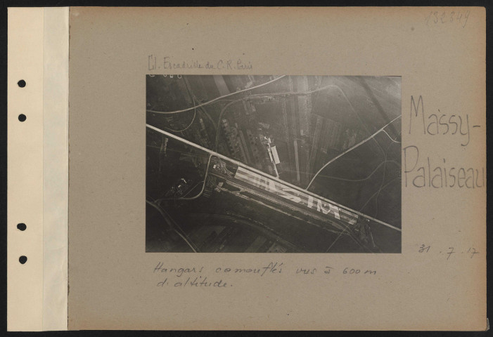 Massy-Palaiseau. Hangars camouflés vus à 600 mètres d'altitude
