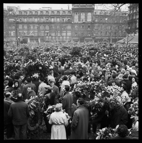 Le 13 février 1962 : obsèques des victimes du 8 février 1962