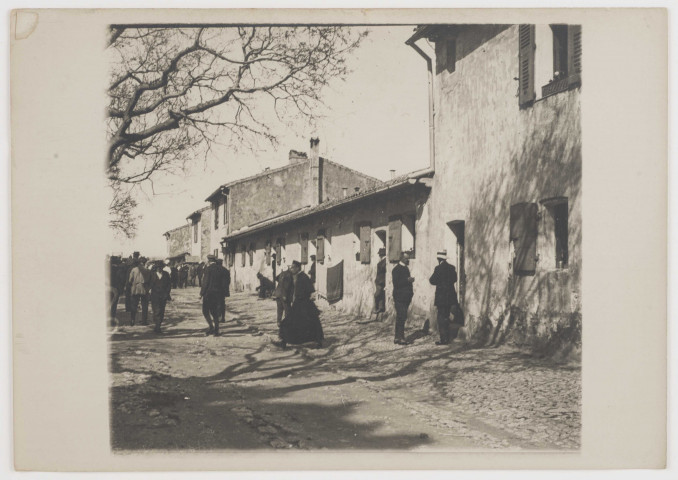 Ile Sainte-Marguerite. La rue des officiers