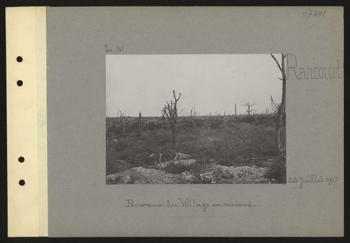 Rancourt. Panorama du village en ruines