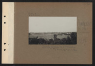 Alaincourt-la-Côte. Panorama du hameau vu de l'observatoire de Bey. Au fond, à gauche, la côte de Delme